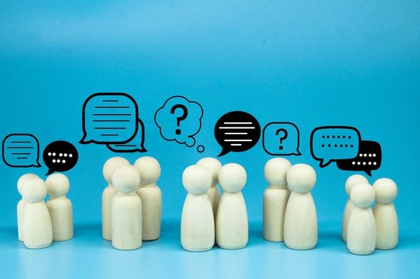 Quel est le rôle des micro-moments dans la stratégie mobile marketing pour un service de VTC ?