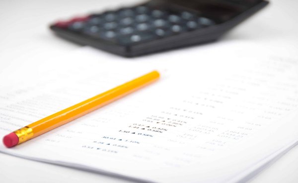 Comment mesurer l'efficacité des campagnes publicitaires sur LinkedIn pour un service de coaching professionnel?